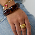 Double ring with structure