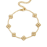 Bracelet with zirconia-set clovers