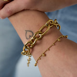 Bracelet with alternating balls