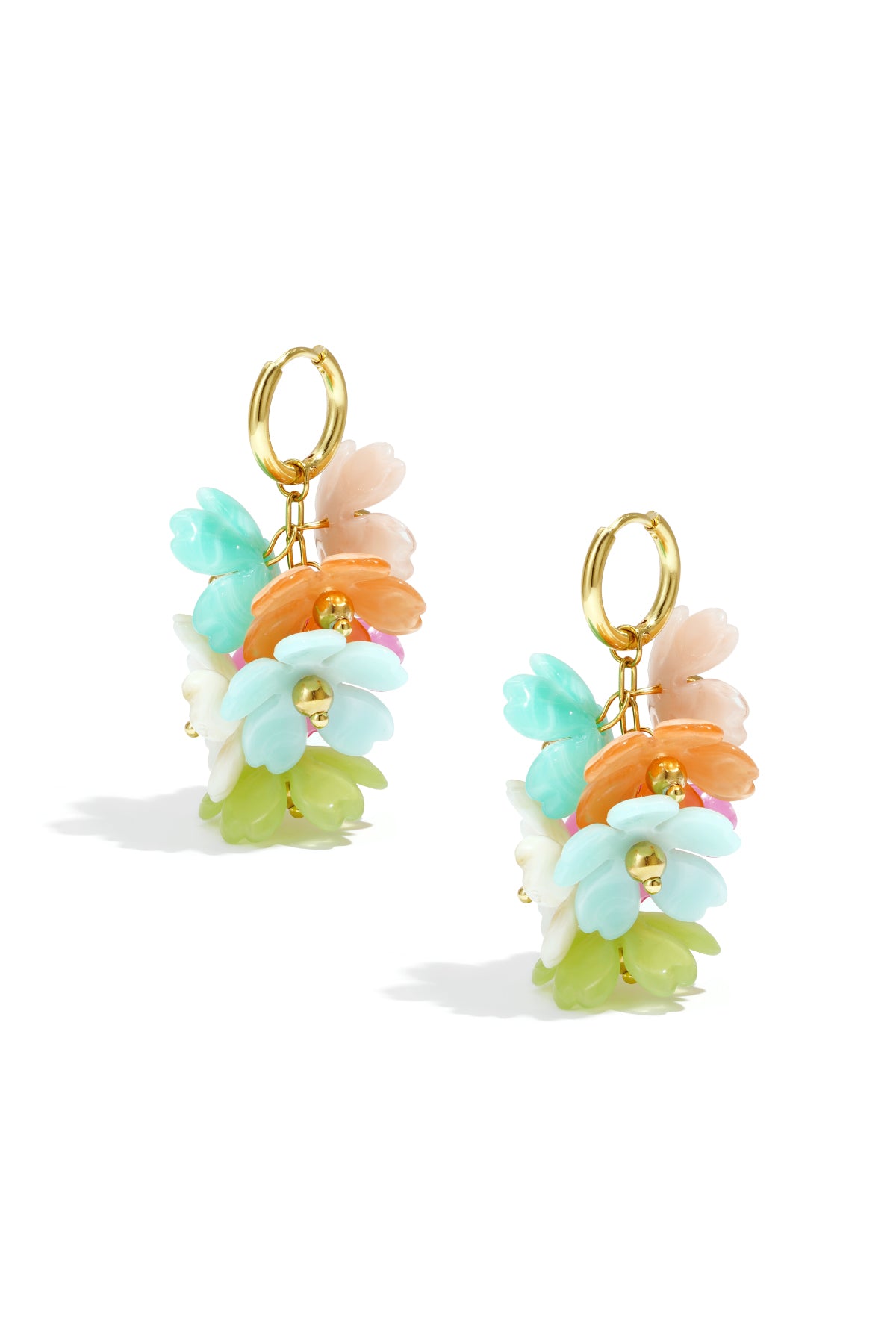 Earrings with a hanging wreath of flowers