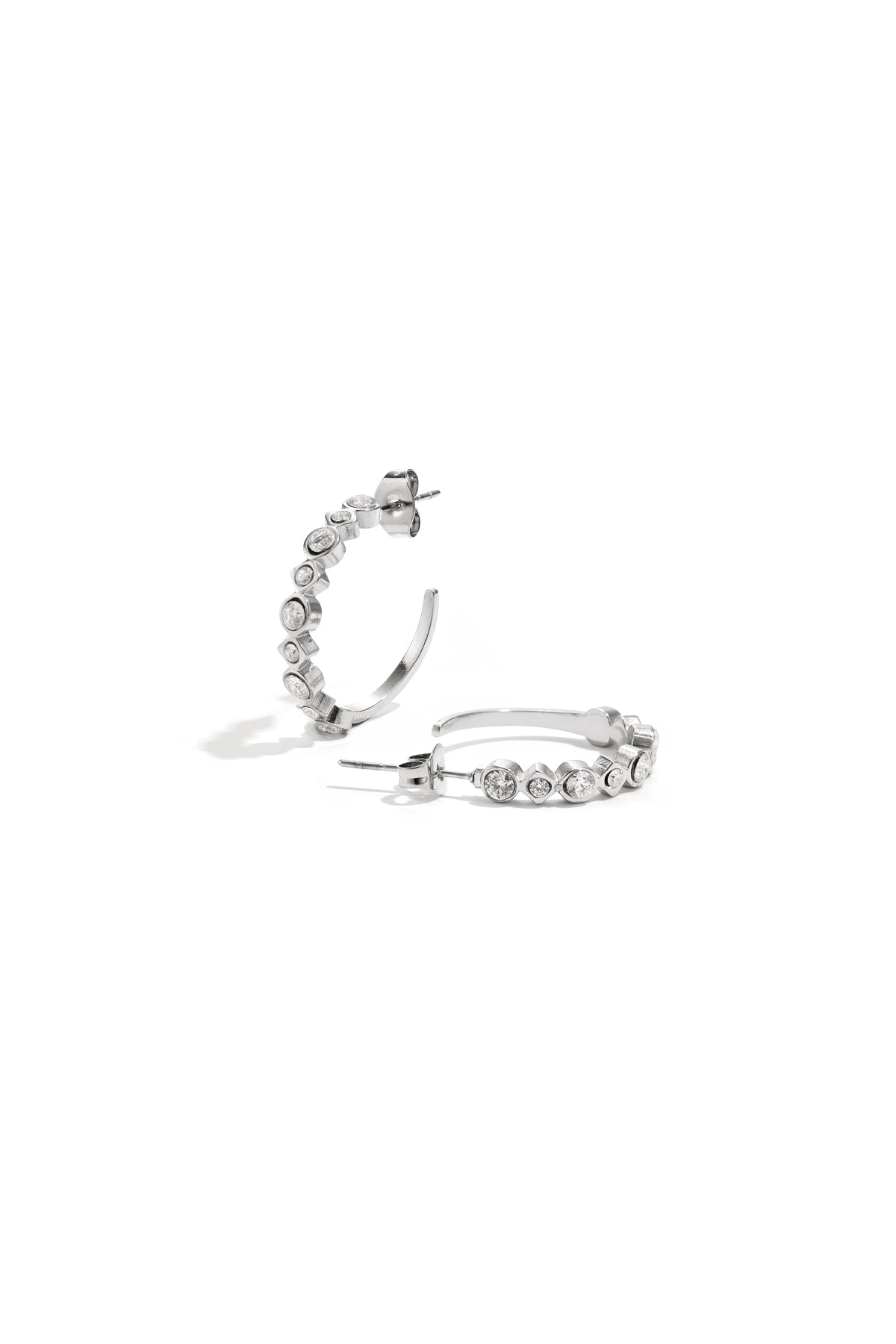 Earrings with alternating stones