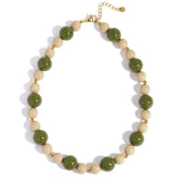 Necklace with beads of different sizes
