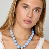 Bead necklace with hanging heart