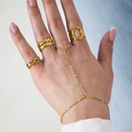 Handchain with pattern