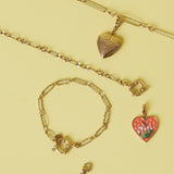Bracelet with front clasp and alternating links