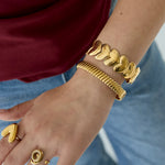Cuff with striped hearts