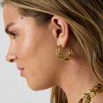 Double chunky hoop earrings with twisted detail