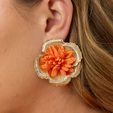 Earrings with 3D raffia flower
