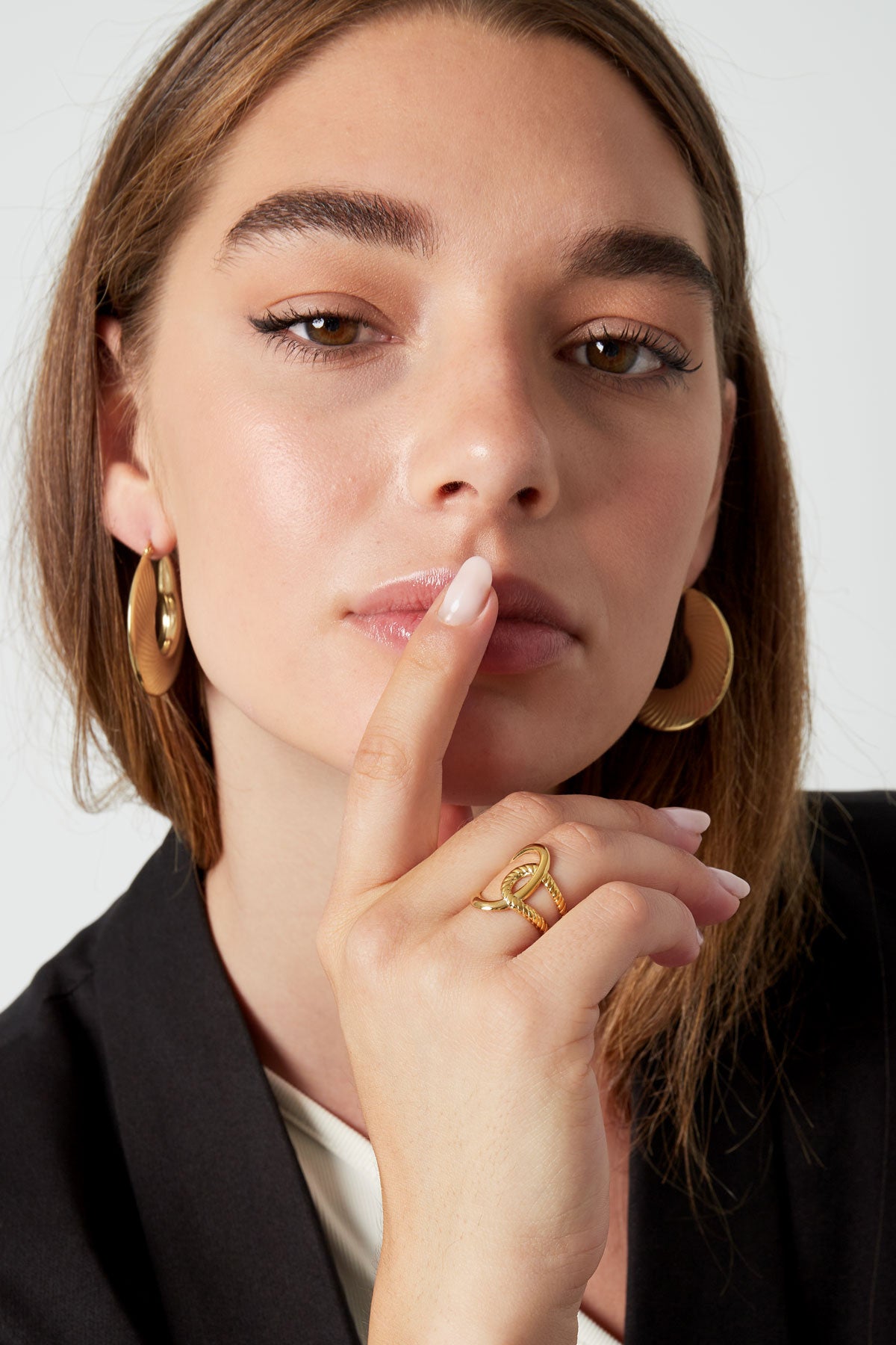 ring knot detail