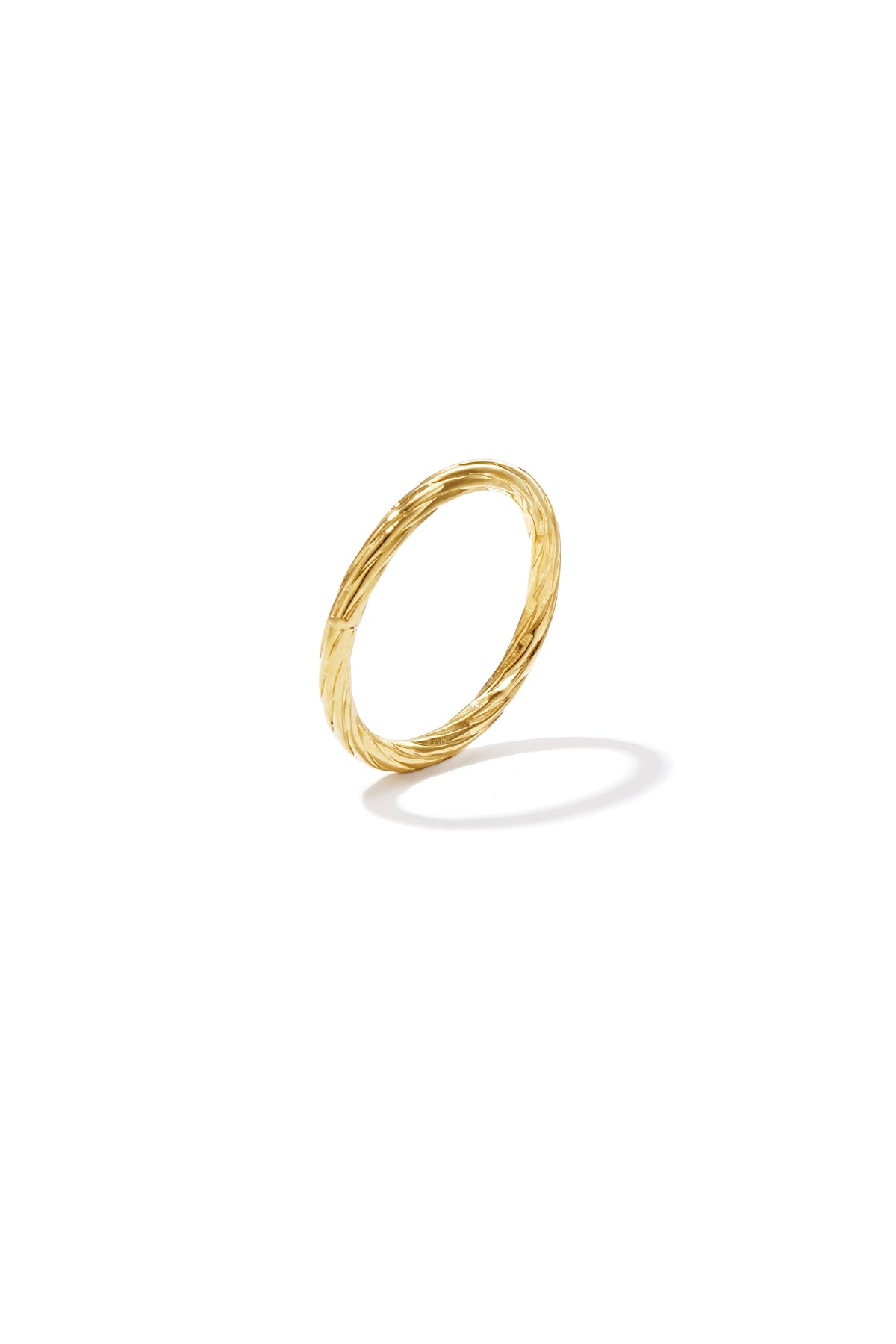 Minimalist ring with stripes